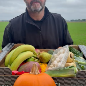 Mixed Selection box for w/c 26th October with free local pumpkin if ordered before 6pm Saturday